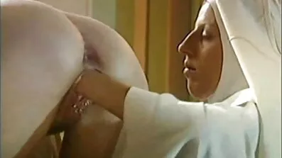 Knulla en svenskaporrfilmer underdimensionerad tjej.