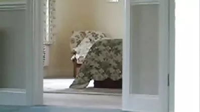 Storbröstad BB viene blir kåta porrfilmer knullad vid gjutning.