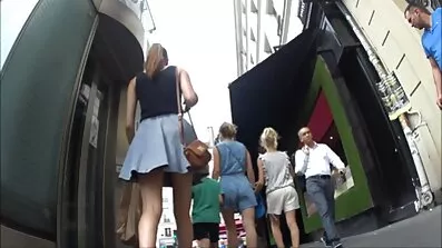 Sofia Lee blir knullad gratis porrfilm med äldre kvinnor utomhus.