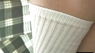 Flickan är knullad anal av en lockig free svensk porr Jud. Hardcore vid gjutning.