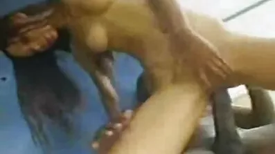 Ginebra Bellucci knullar porr mogen med dem som har en 25 centimeter kuk.