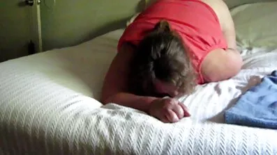 Kitt Carr svensk amatörsex Carrera fuskar på sin man med sin älskare.