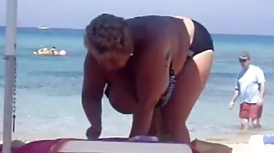 Skolflicka knullad av en gammal sexfilm mogen man.