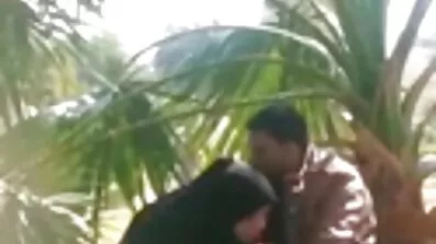 Ebony jävlas svensk amatör porr med en polis bror.