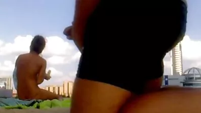Flickor får Orgasm från porrfilm på dvd sex.