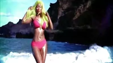 Skolflicka har sex med gamla svenska porrfilmer pappa.