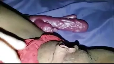 Lär unga damer subtiliteter av sex. gratis svensk sexfilm