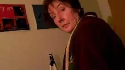 Scarlett svensk porrfilm gratis guld flög på en amerikansk kuk.