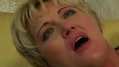 Wien gratis svensk porrfilm Svart-sex med en massör.
