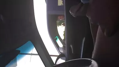 Japansk suger medarbetare snopp. nya sexfilmer