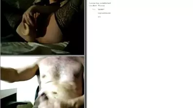 Ungerska ersätter punkten sexfilmer med äldre för stickning.